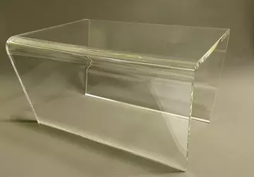 скамейка из акрила