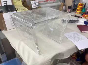 скамейка из акрила