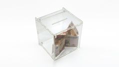 Ящик из оргстекла для денег